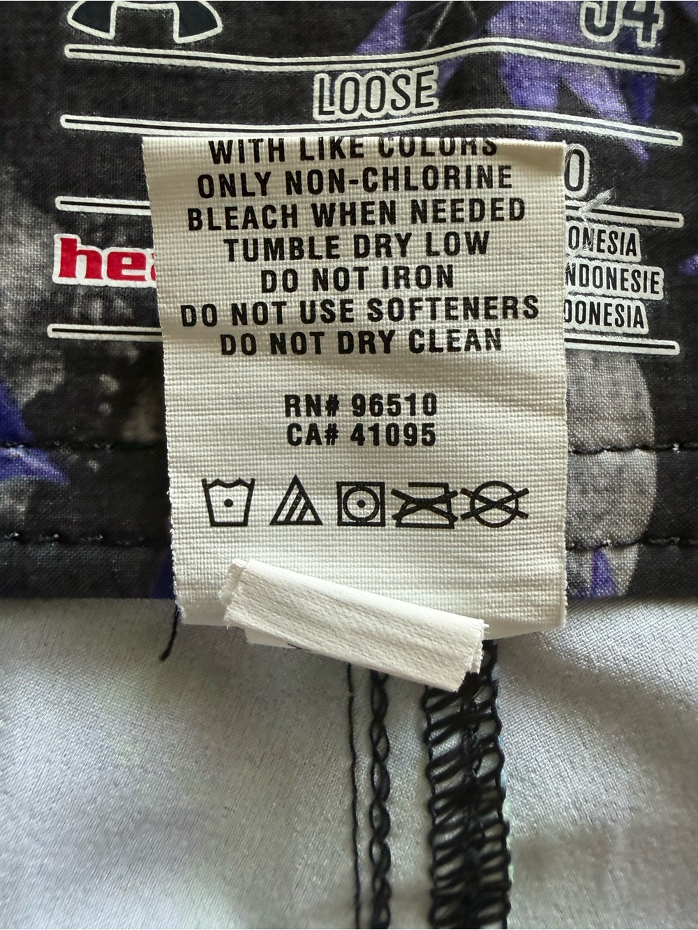 Under Armour Men's Loose Floral Black and Teal Board Shorts, Size 34 - Picture 3 of 6